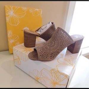 Tan YELLOWBOX Sandals
